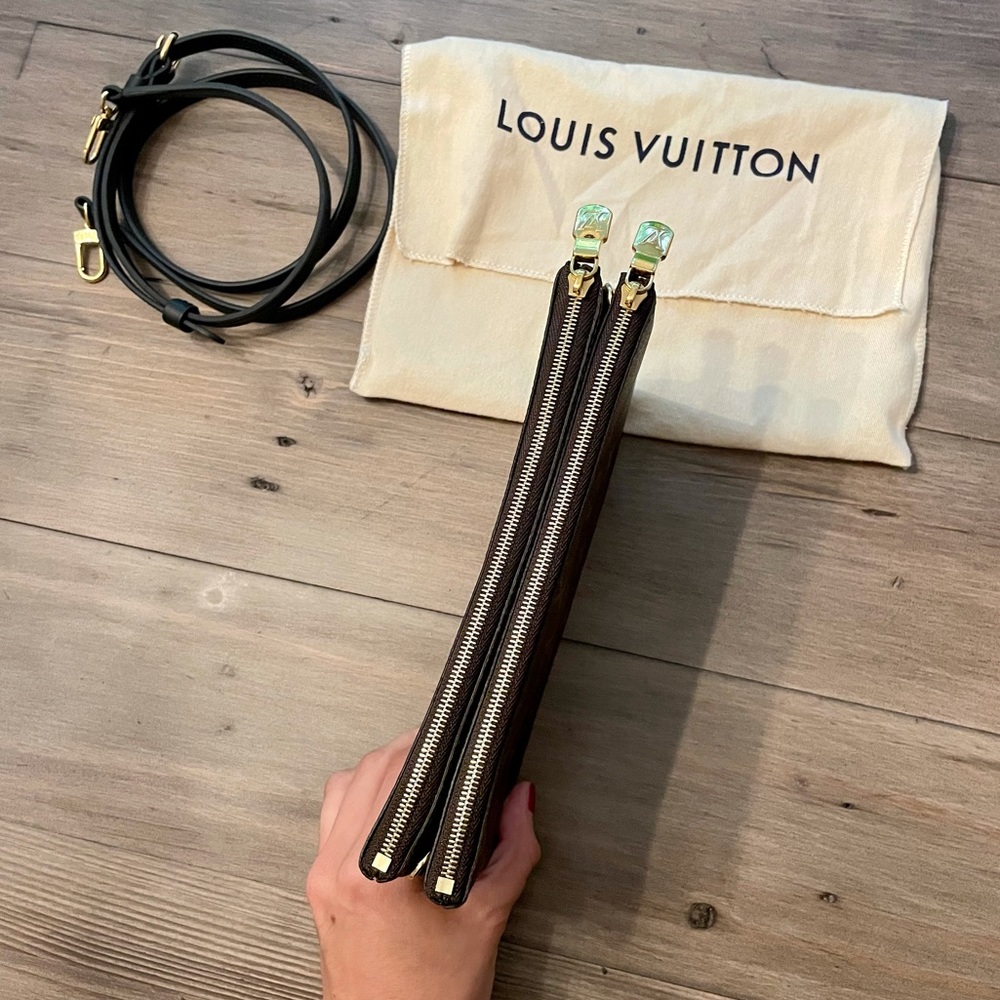 SOLD‼️Auth Louis Vuitton double zip pochette - Picture 3 of 16